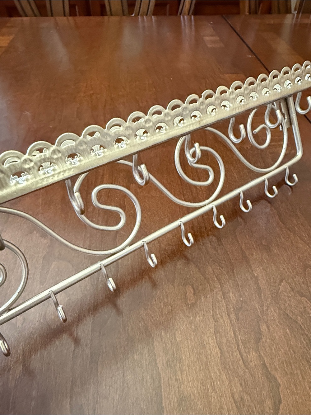 Ornate Metal Wall 25 Hook Rack Jewelry holder in Champagne Gold - Picture 3 of 6
